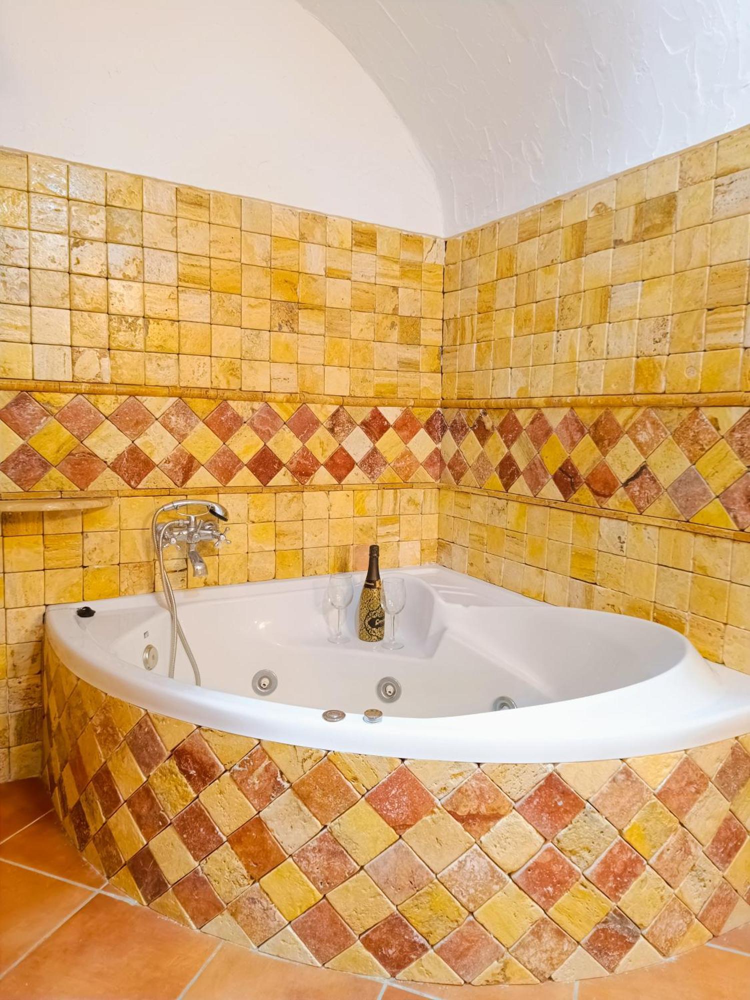 Casa Cueva The Exclusive Royal Andalusian Cave Villa Alcudia de Guadix Exterior photo