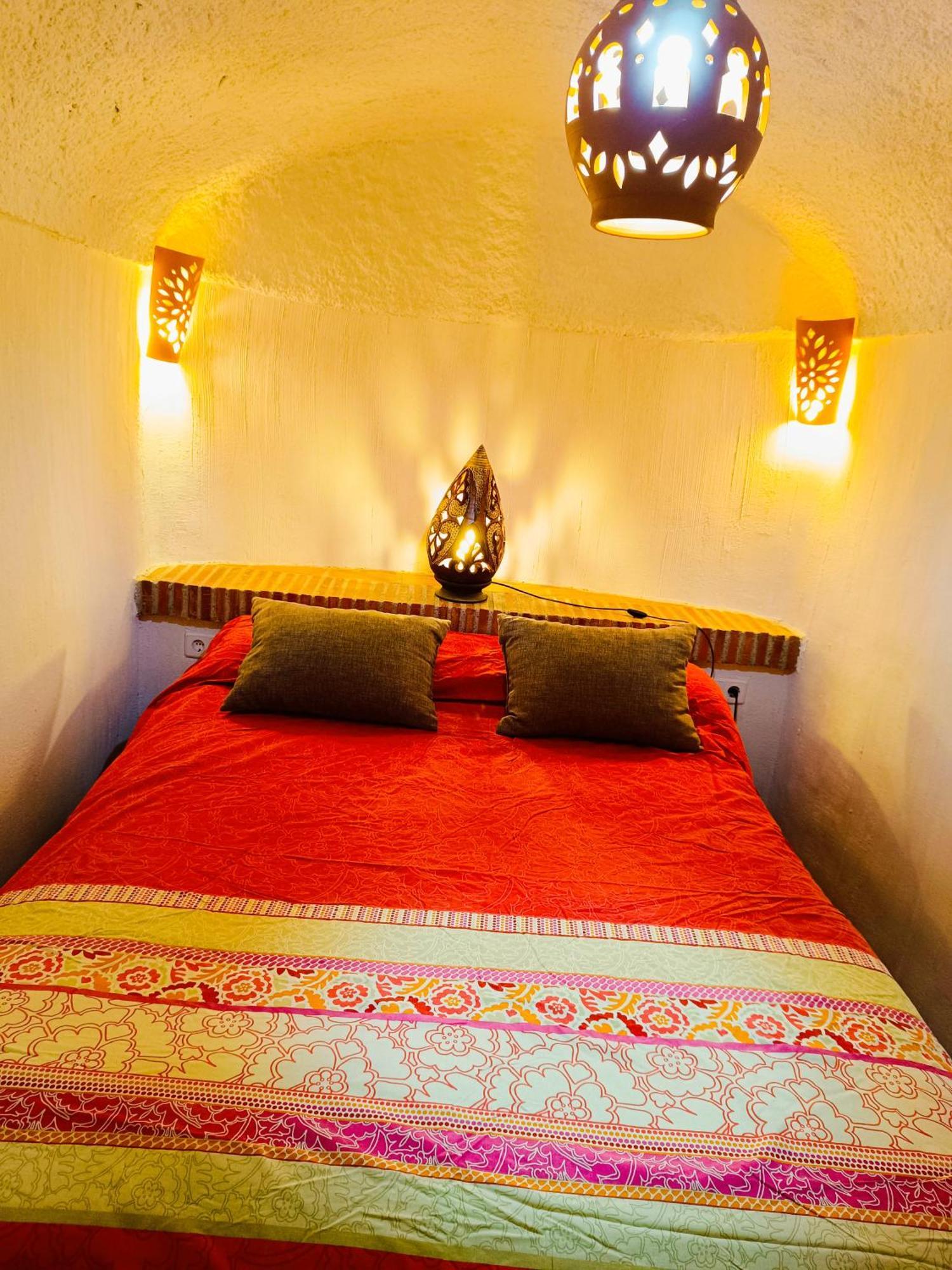 Casa Cueva The Exclusive Royal Andalusian Cave Villa Alcudia de Guadix Exterior photo